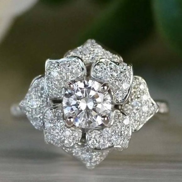🔥Beautiful Shiny CZ Diamond Large Flower Anillos Dainty CarvedUNVN12146 - Picture 2 of 3